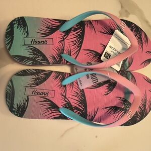 Hawaii Palm Tree Flip Flops
